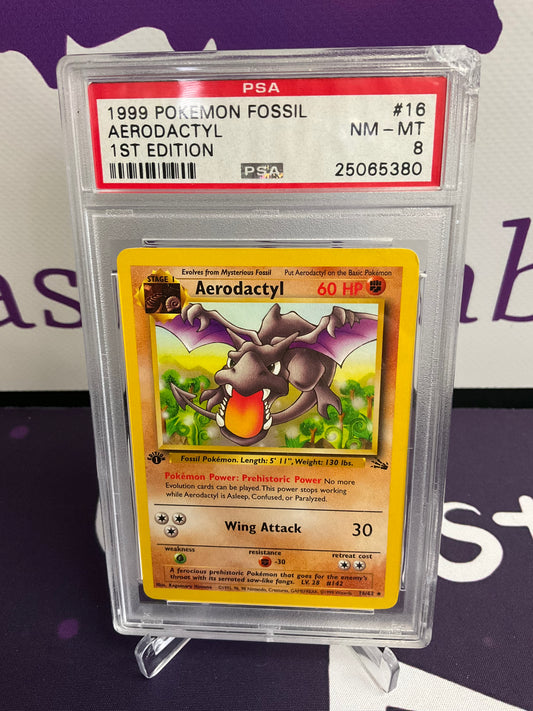 1999 Pokémon Fossil Aerodactyl 1st Edition PSA 8