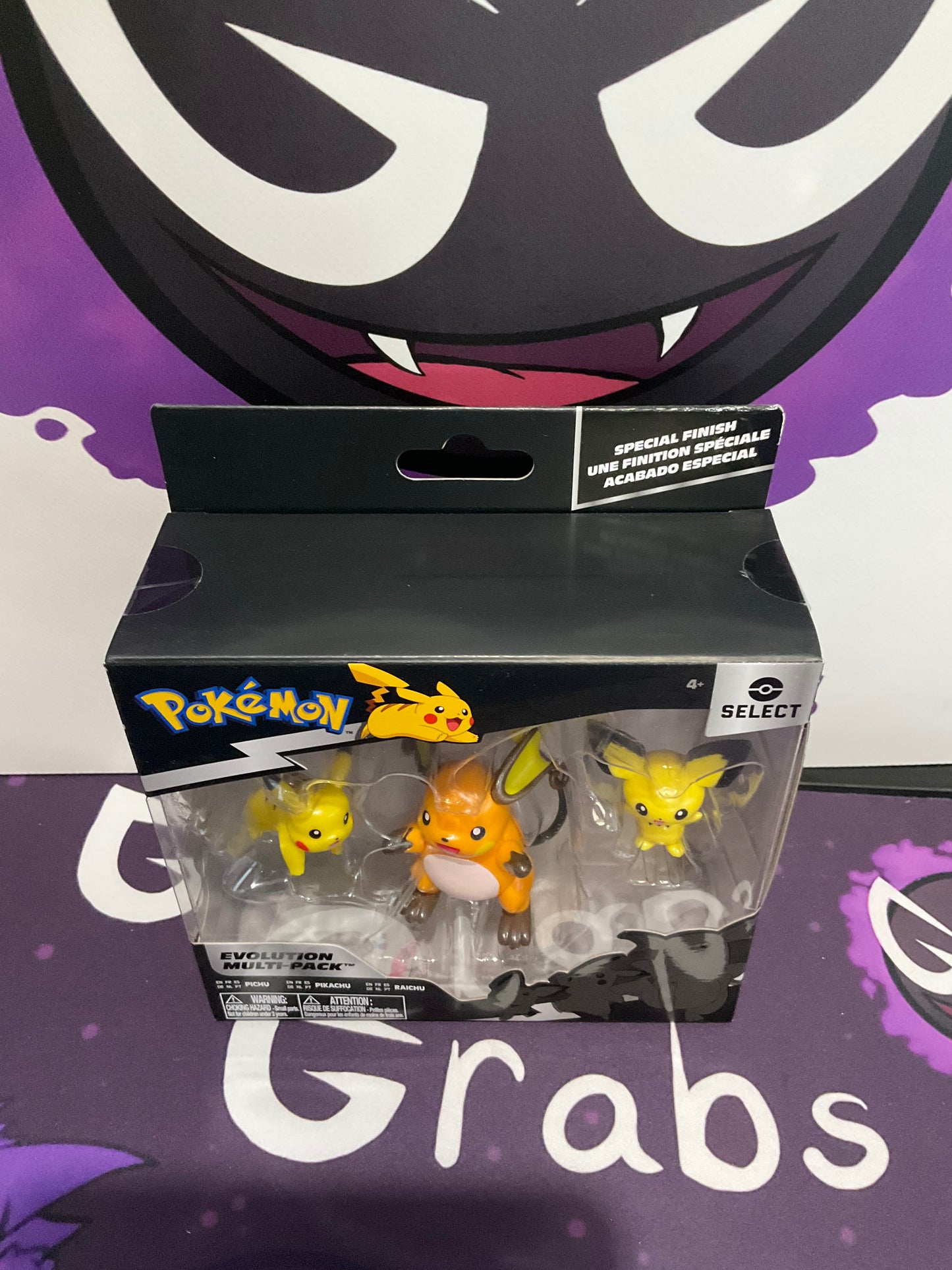 Pokemon Select Evolution 3 Pack W/ Pichu, Pikachu & Raichu Battle Figures.