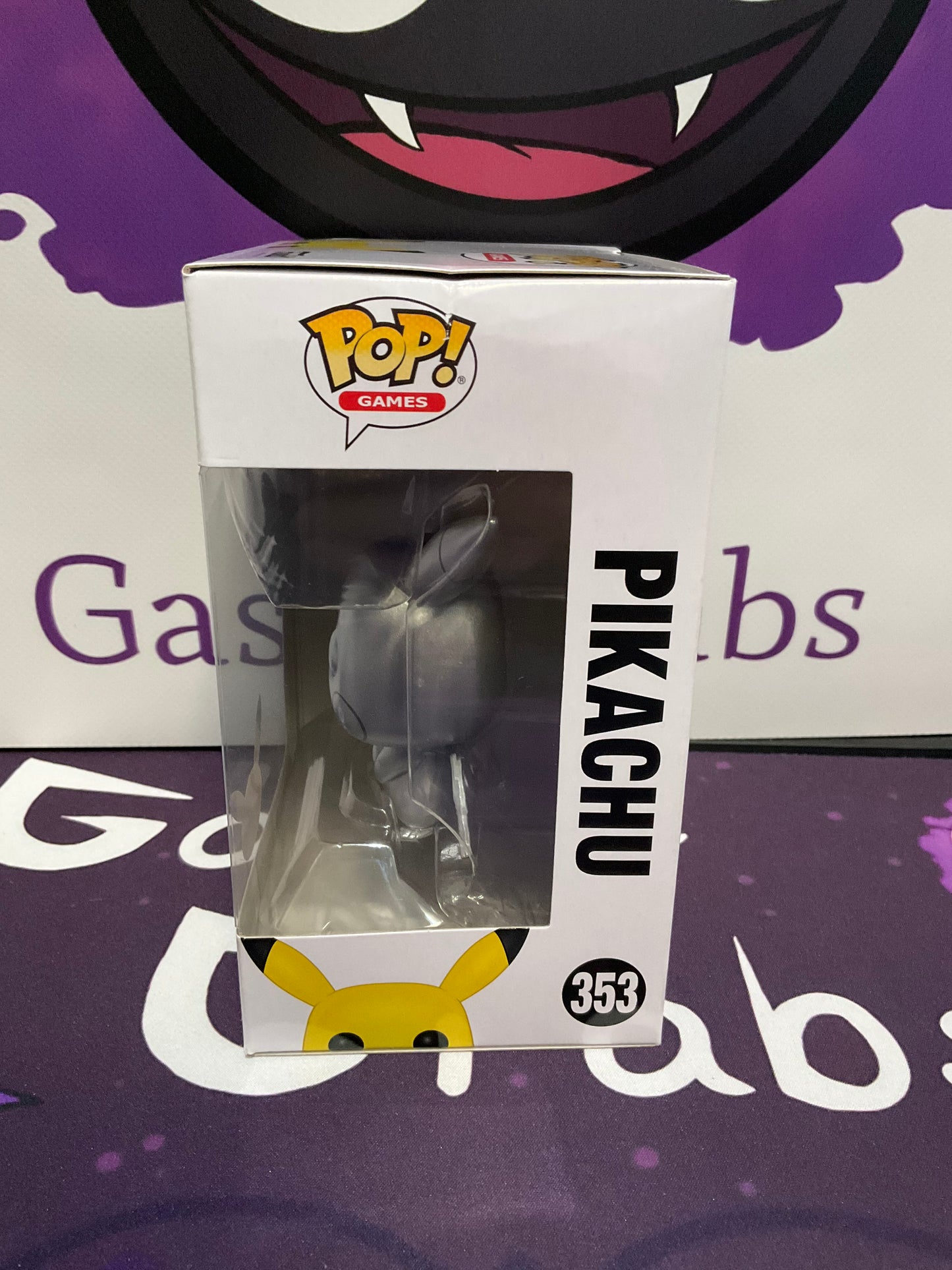 Pokémon Funko Pop Games Pikachu #353 25th Anniversary